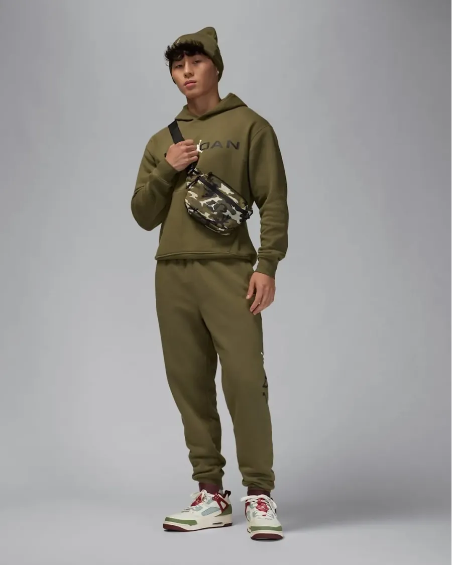Штани Nike Air Jordan Essentials Fleece HQ4645-222