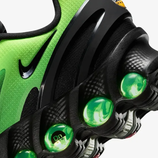 Кросівки Nike Air Max DN8 HQ4681-010