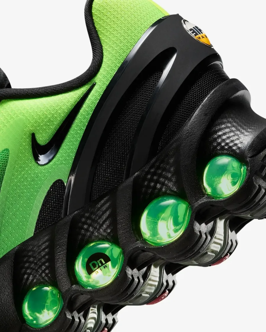 Кросівки Nike Air Max DN8 HQ4681-010