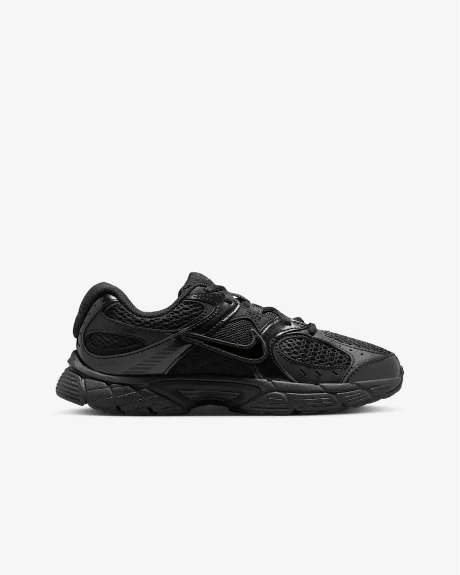 Кросівки Nike V5 RNR HQ6411-002