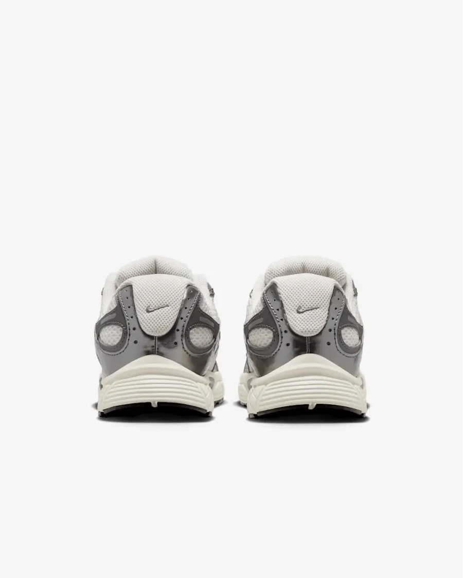 Кросівки Nike V5 RNR HQ6411-003