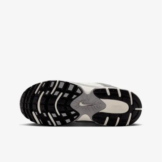 Кросівки Nike V5 RNR HQ6411-003