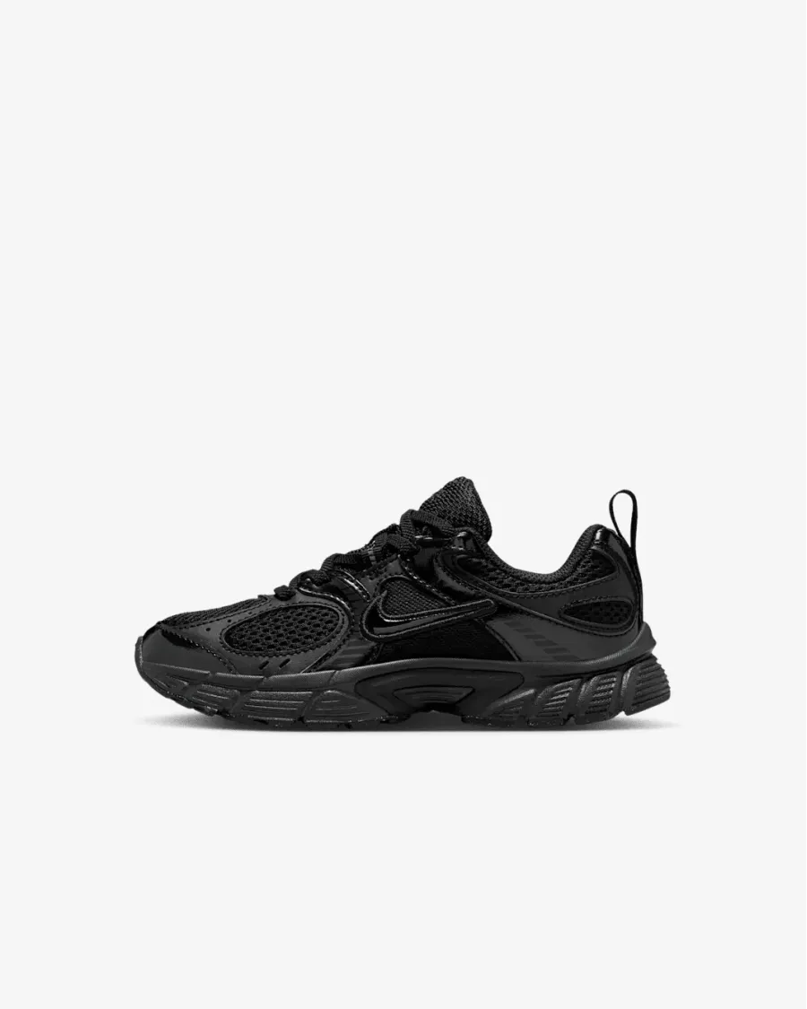 Кросівки Nike V5 RNR HQ6412-002