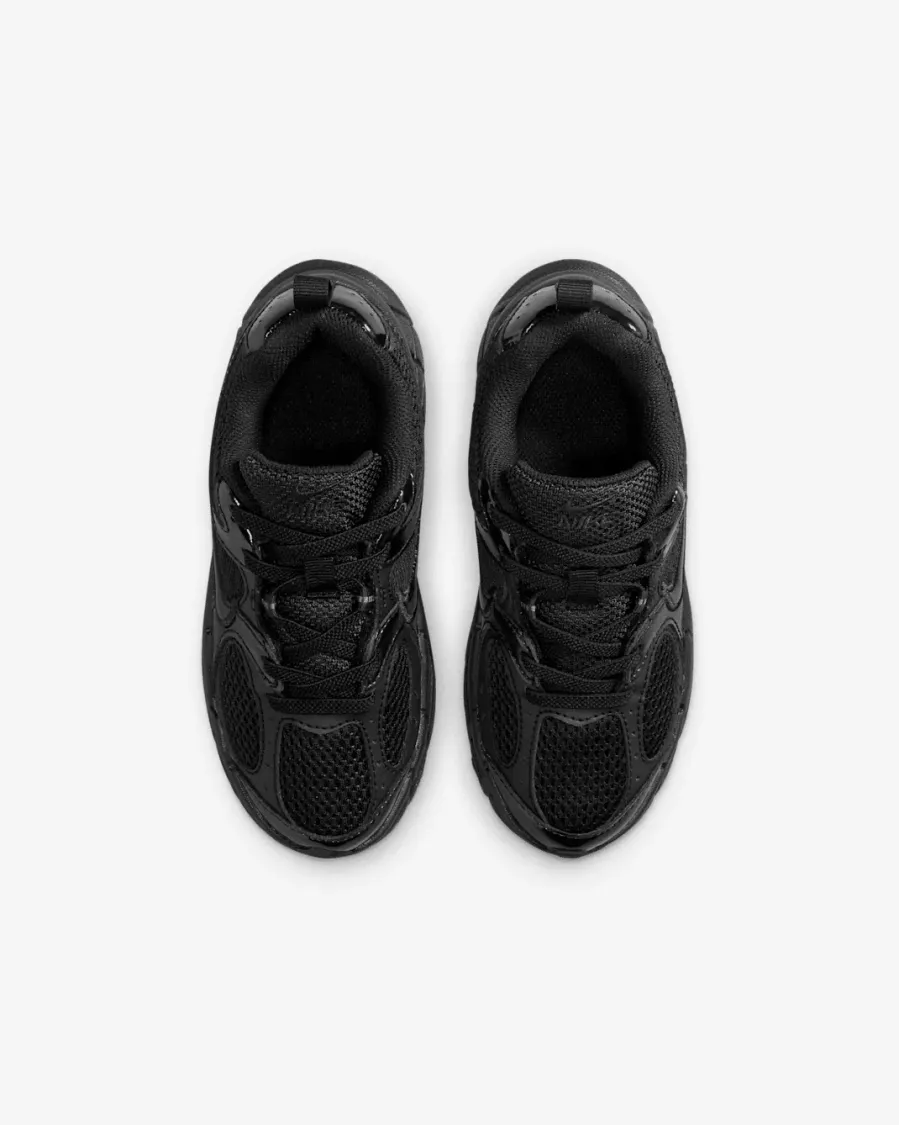 Кросівки Nike V5 RNR HQ6412-002