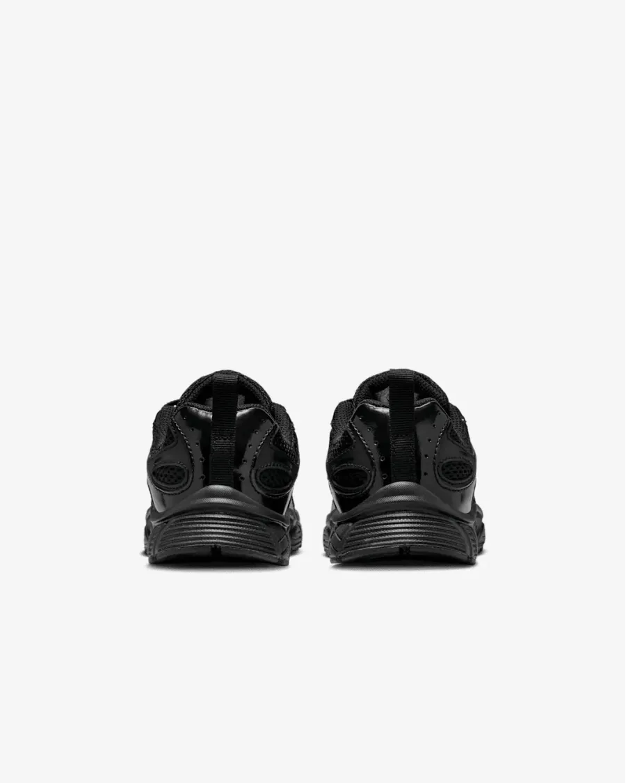 Кросівки Nike V5 RNR HQ6412-002