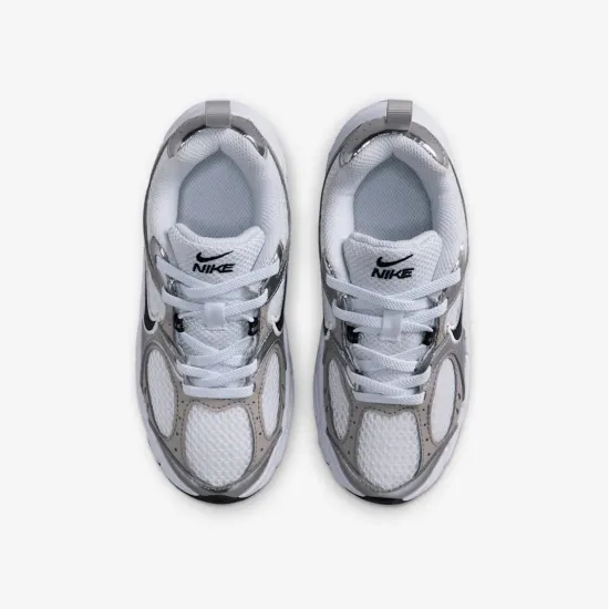 Кросівки Nike V5 RNR HQ6412-100