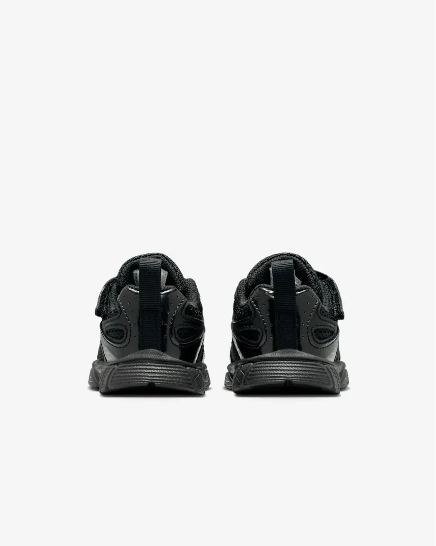 Кросівки Nike V5 RNR HQ6413-002