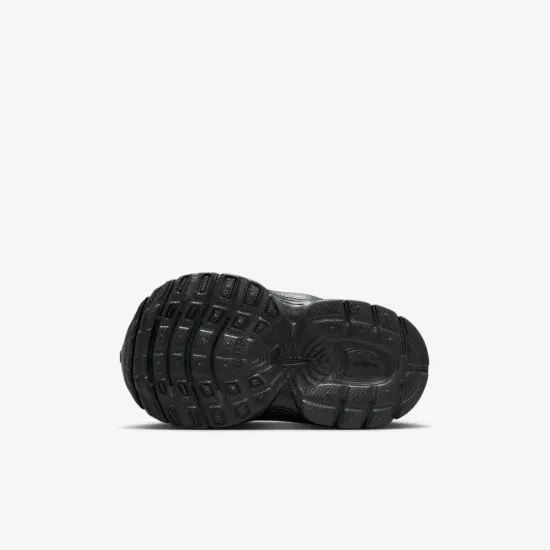 Кросівки Nike V5 RNR HQ6413-002