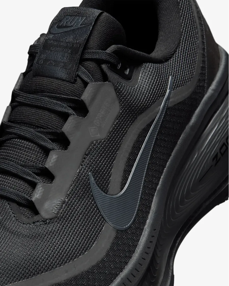 Кросівки Nike Vomero 18 Gore-Tex HQ7001-001