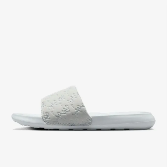 Тапочки Nike Victori One HQ7022-011