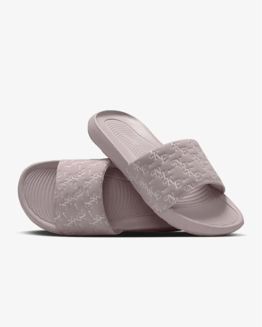 Тапочки Nike Victori One HQ7022-602