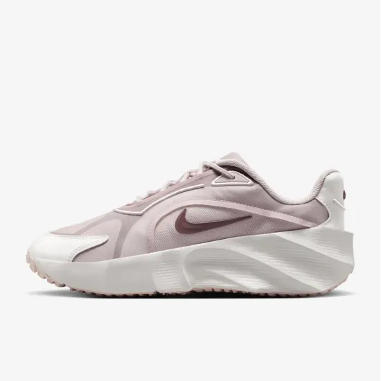 Кросівки Nike Aura Edge HQ7025-001