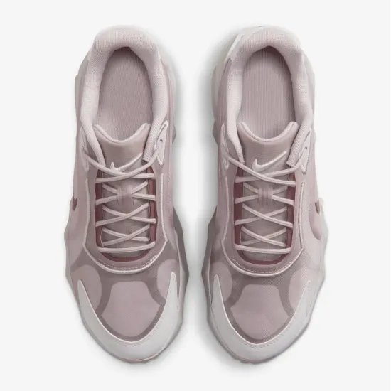 Кросівки Nike Aura Edge HQ7025-001