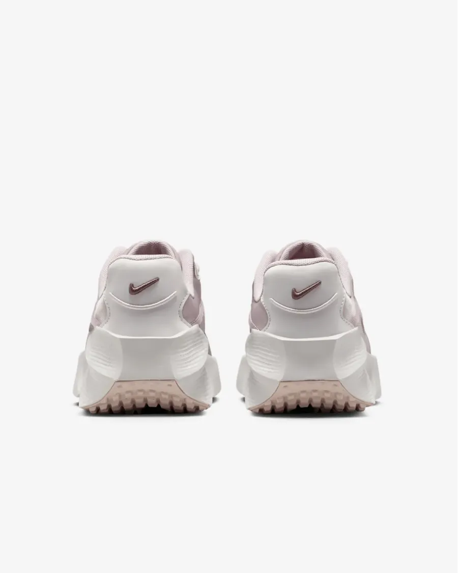 Кросівки Nike Aura Edge HQ7025-001