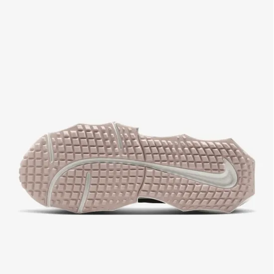 Кросівки Nike Aura Edge HQ7025-001