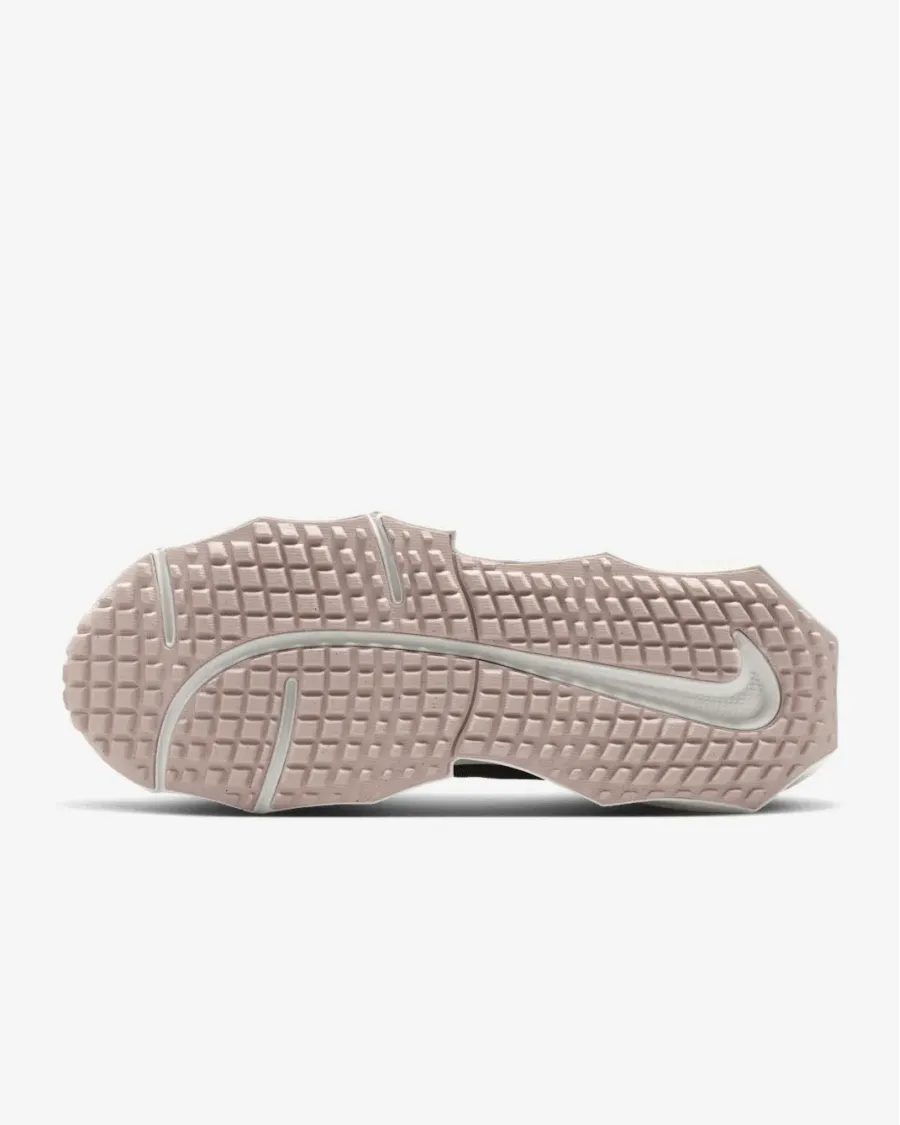 Кросівки Nike Aura Edge HQ7025-001