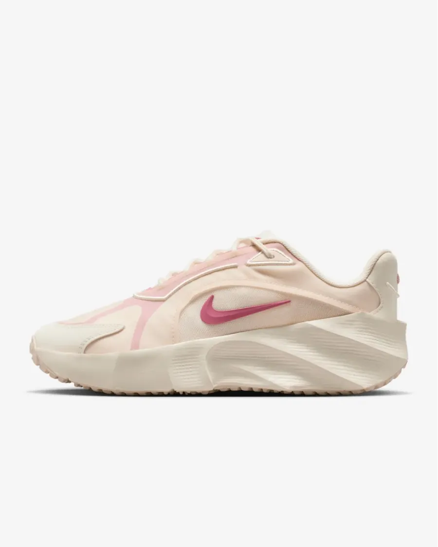 Кросівки Nike Aura Edge HQ7025-100