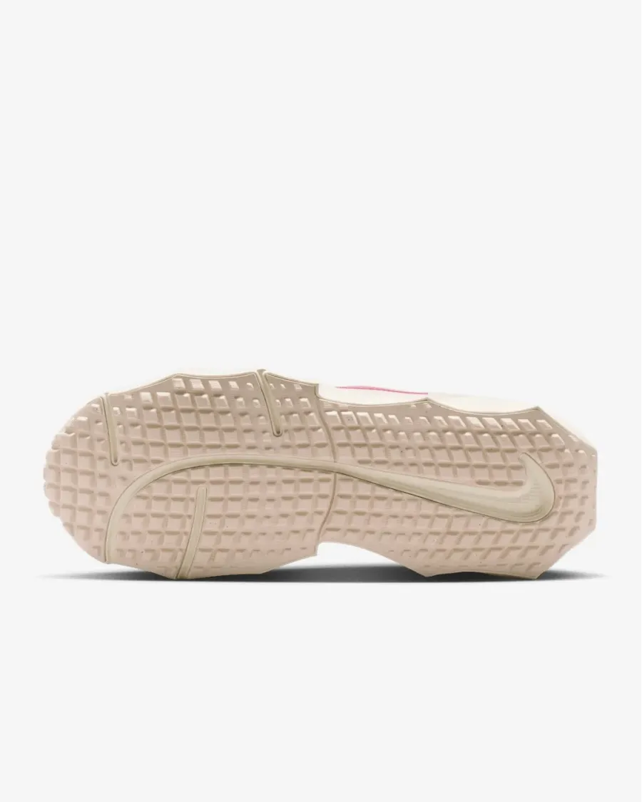 Кросівки Nike Aura Edge HQ7025-100