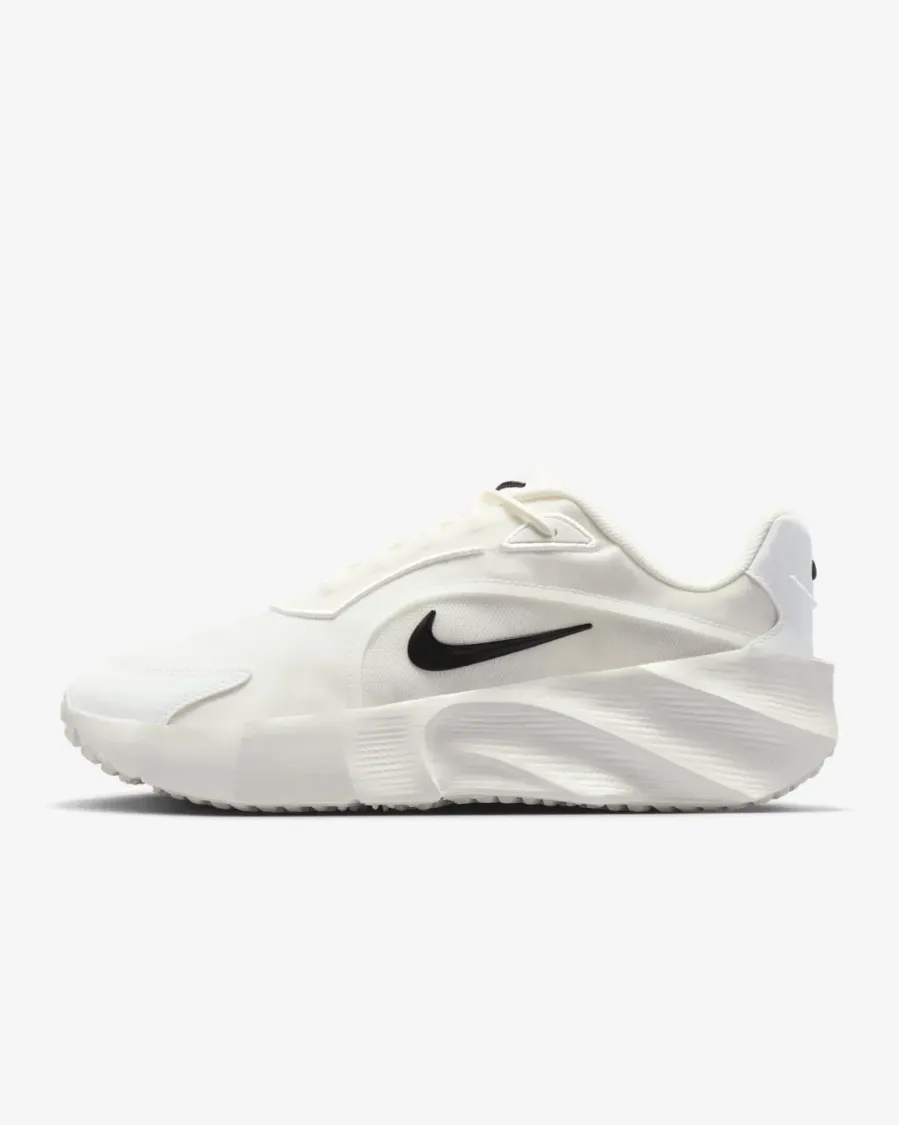 Кросівки Nike Aura Edge HQ7025-101