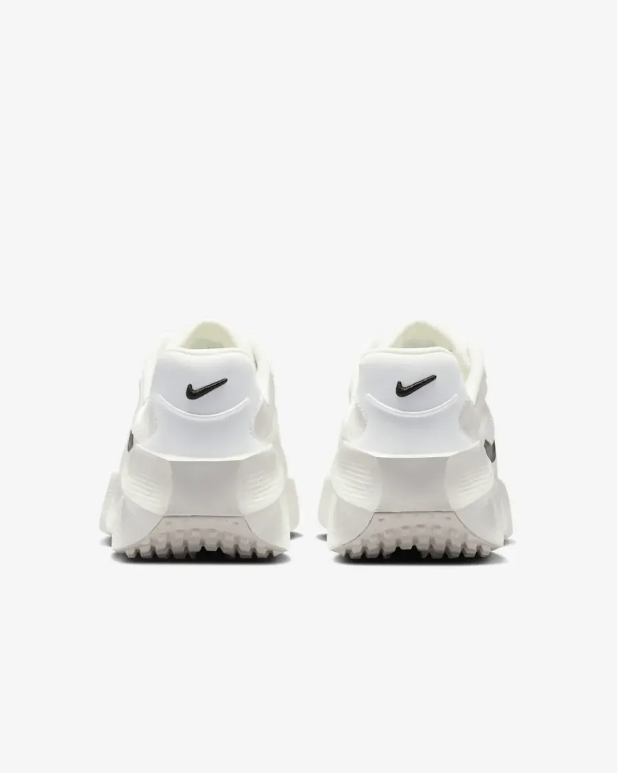 Кросівки Nike Aura Edge HQ7025-101