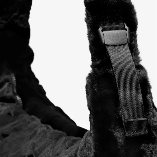 Сумка Nike Sportswear Faux Fur Slouchy HQ7515-010