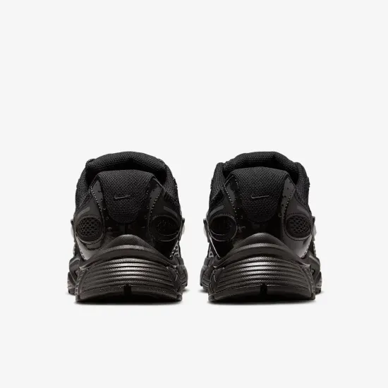 Кросівки Nike V5 RNR HQ7901-001