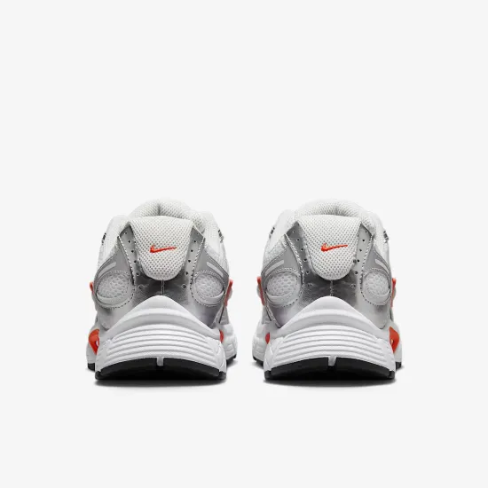 Кросівки Nike V5 RNR HQ7901-100