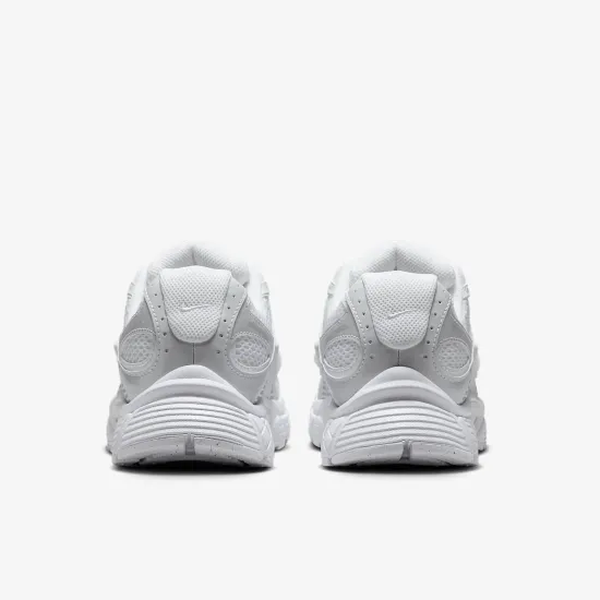 Кросівки Nike V5 RNR HQ7901-101