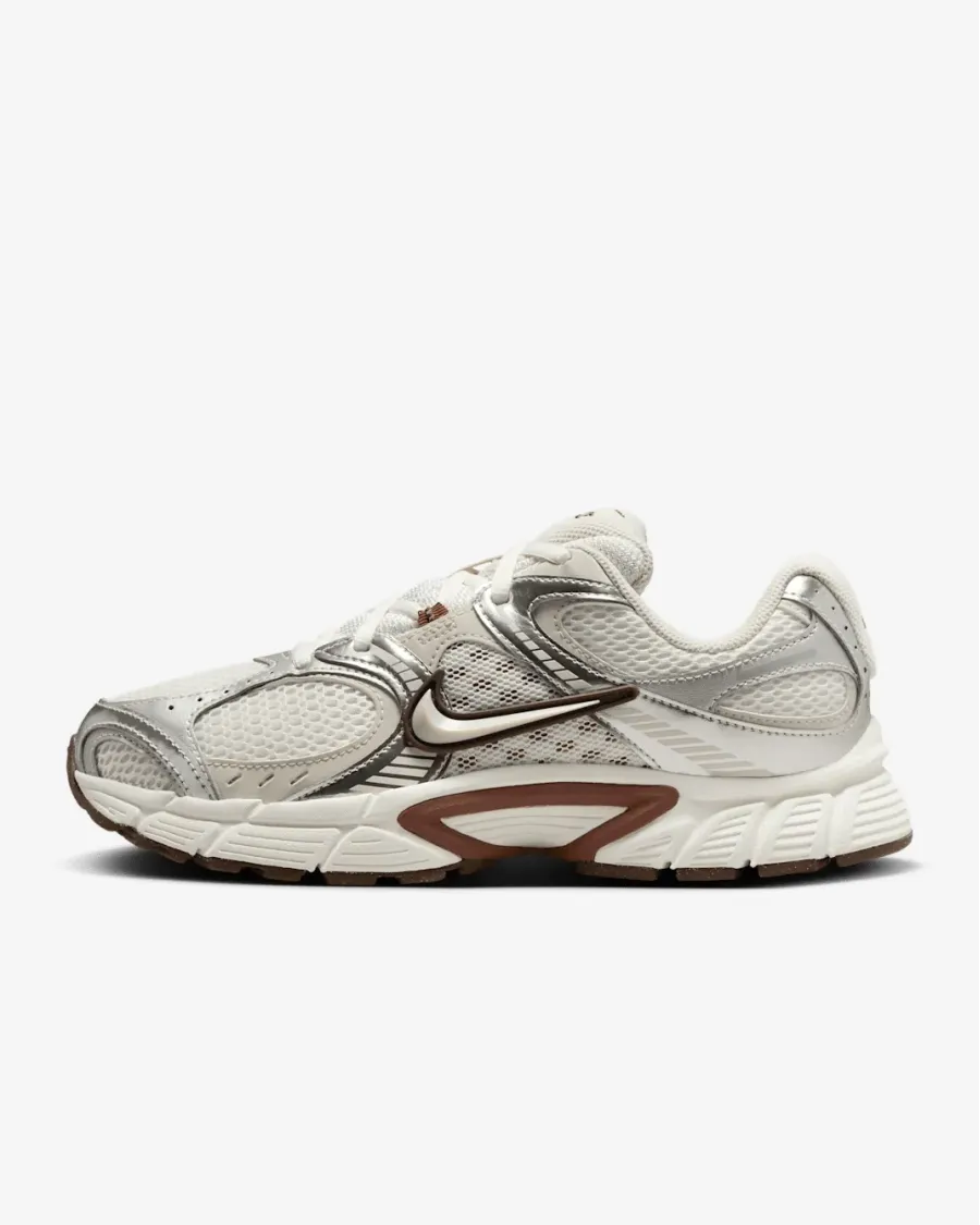 Кросівки Nike V5 RNR HQ7901-102