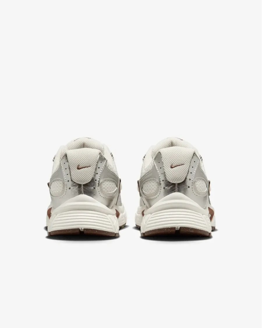 Кросівки Nike V5 RNR HQ7901-102