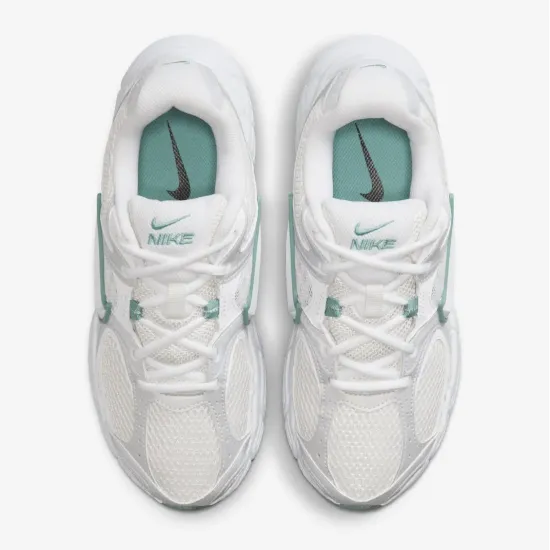 Кросівки Nike V5 RNR HQ7901-106