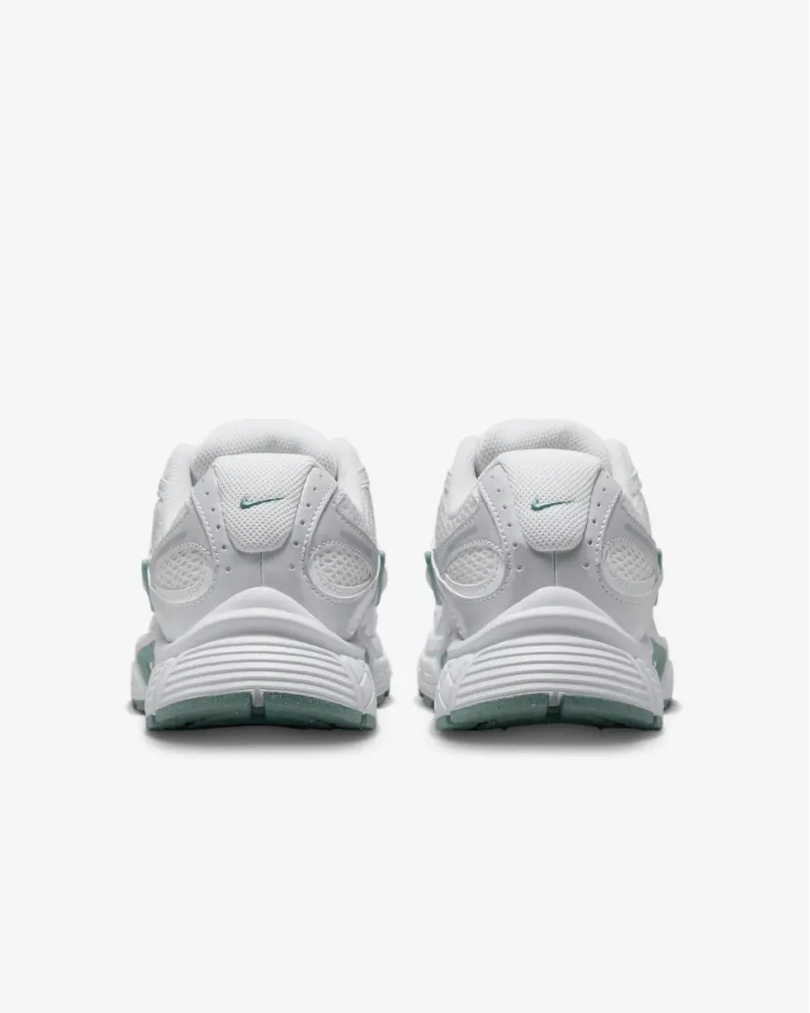 Кросівки Nike V5 RNR HQ7901-106