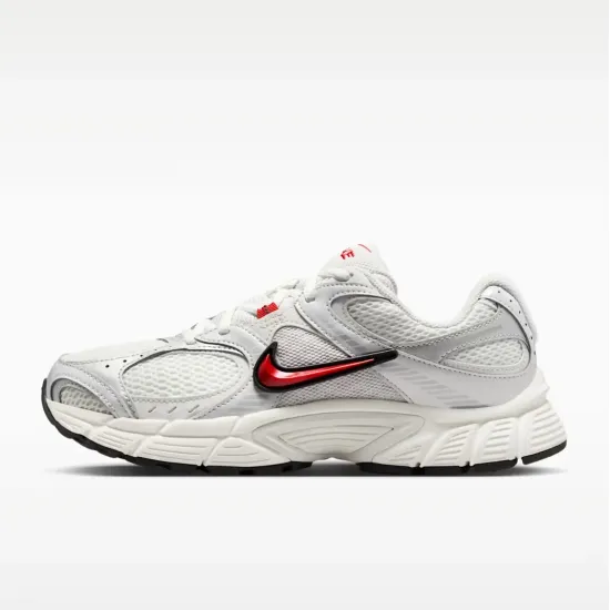 Кросівки Nike V5 RNR HQ7901-108