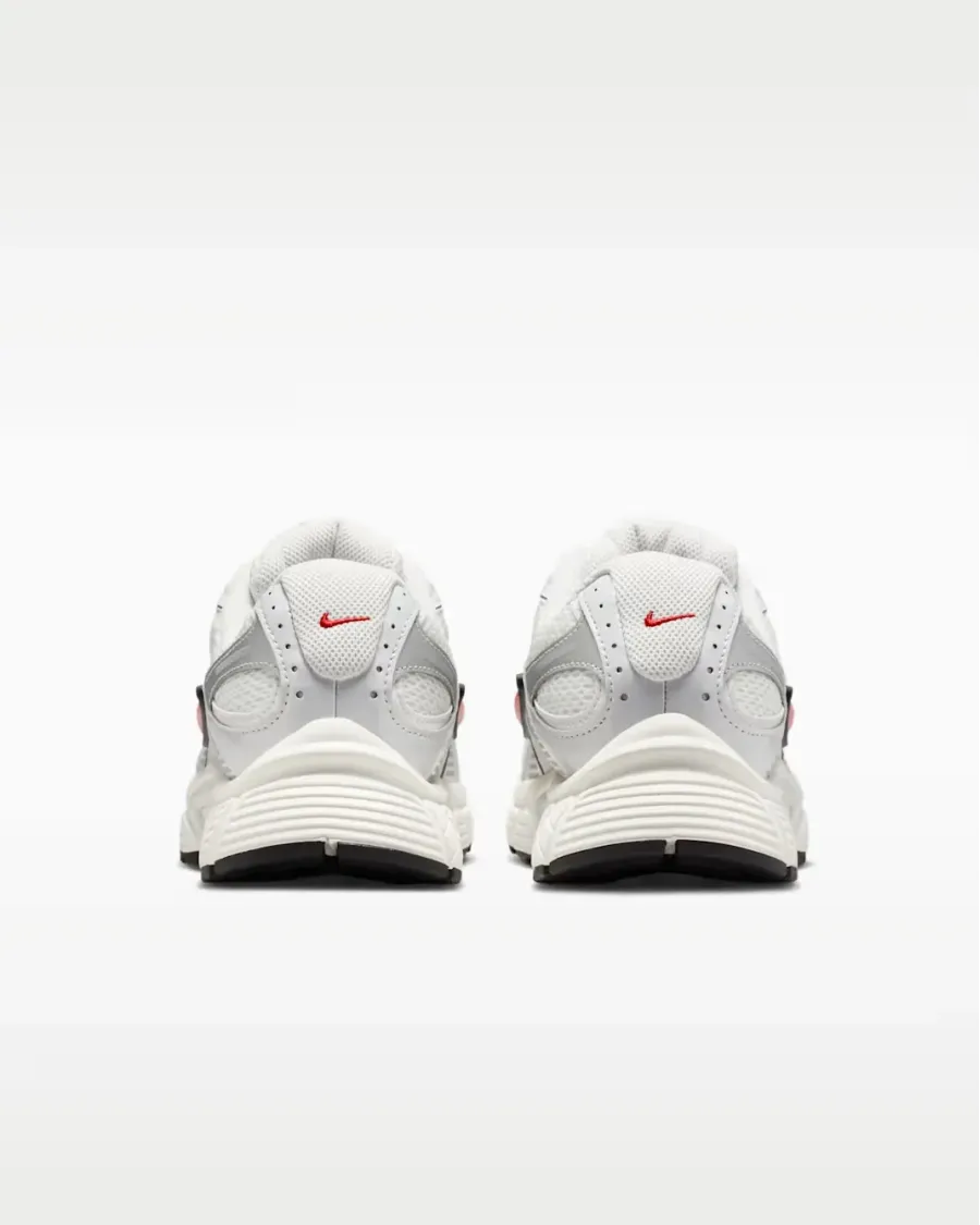 Кросівки Nike V5 RNR HQ7901-108