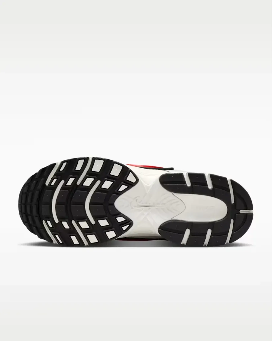 Кросівки Nike V5 RNR HQ7901-108