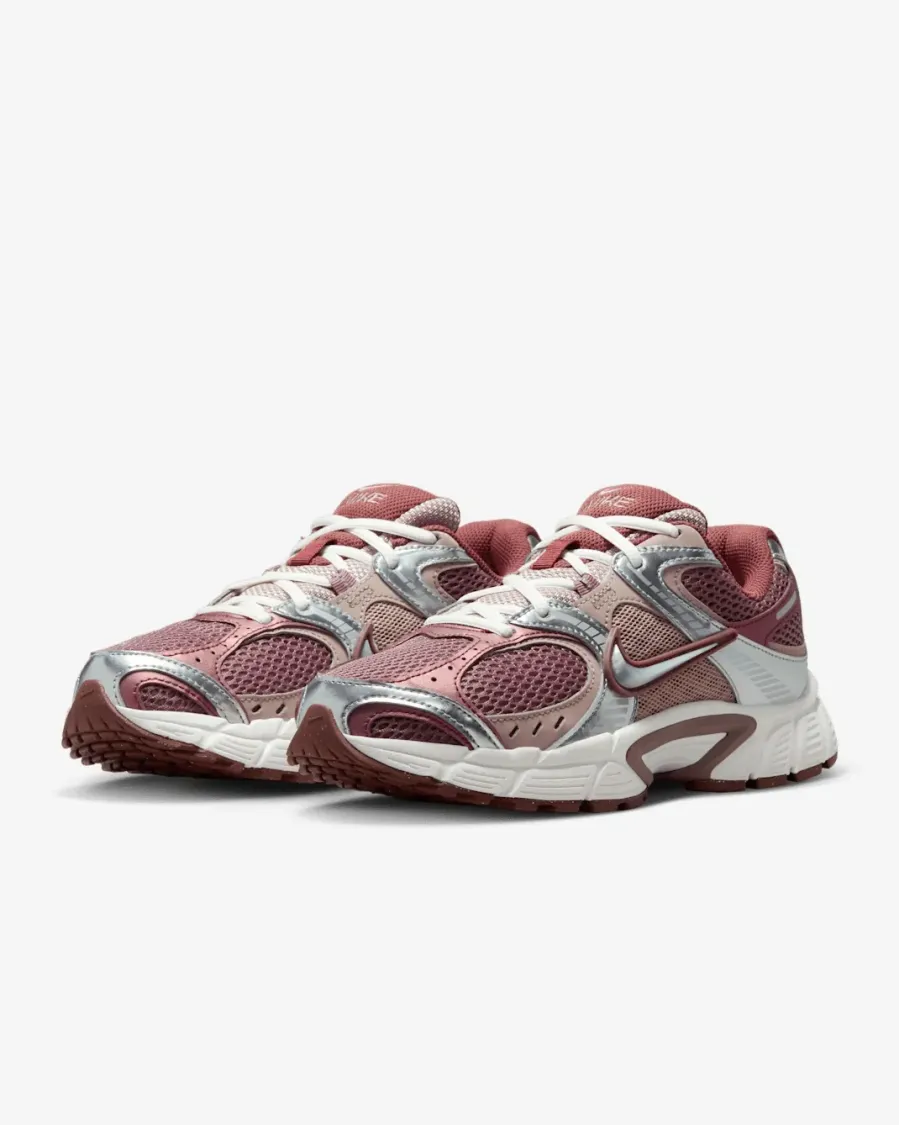 Кросівки Nike V5 RNR HQ7901-200