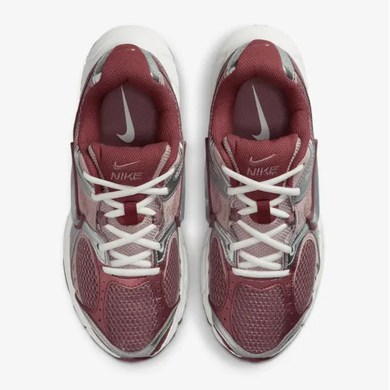 Кросівки Nike V5 RNR HQ7901-200