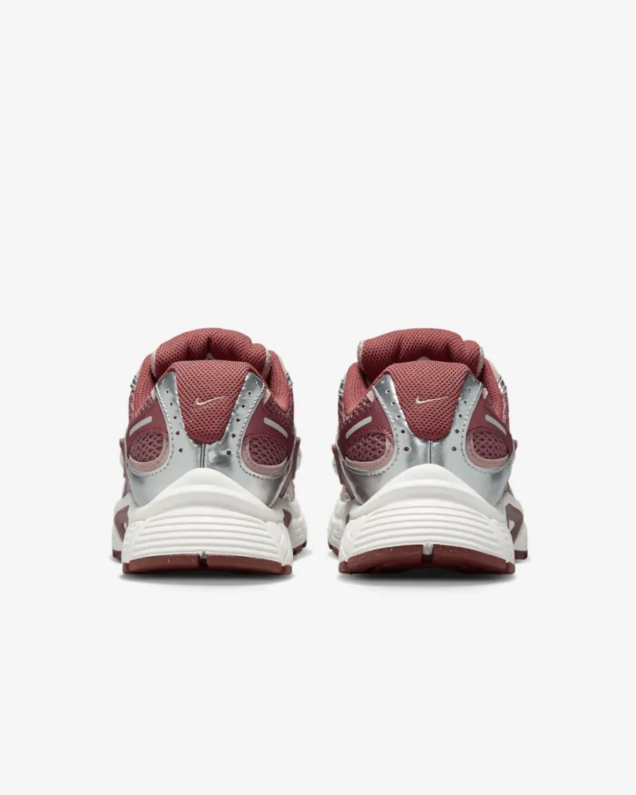 Кросівки Nike V5 RNR HQ7901-200
