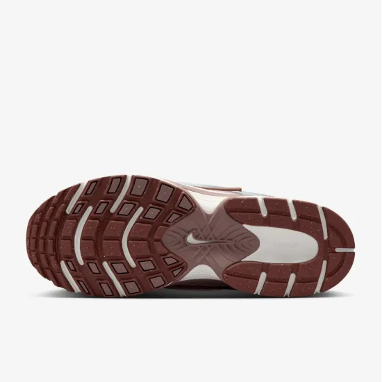 Кросівки Nike V5 RNR HQ7901-200