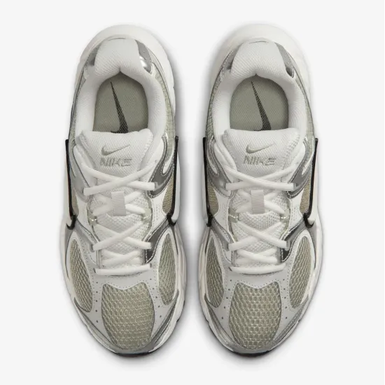 Кросівки Nike V5 RNR HQ7901-301