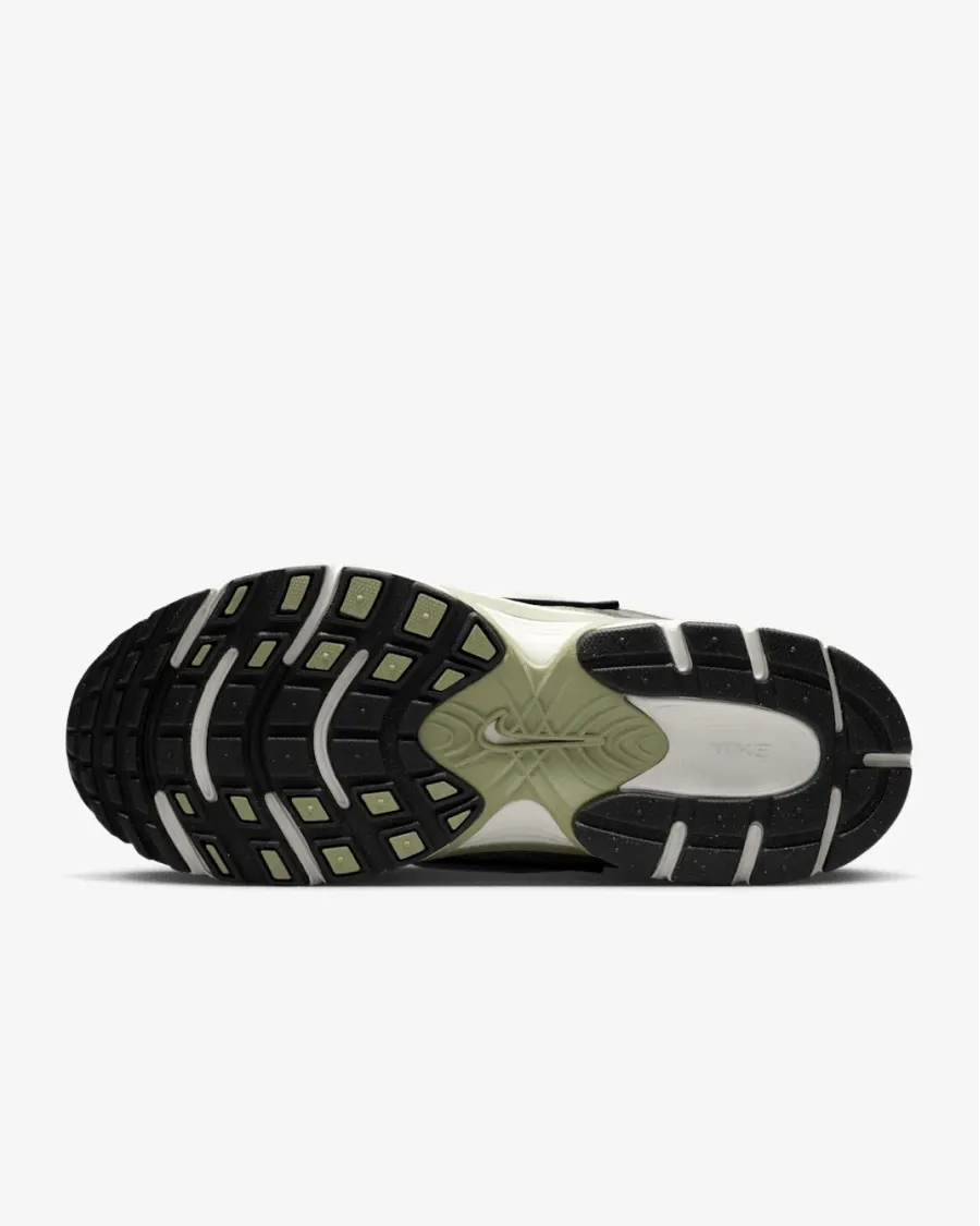 Кросівки Nike V5 RNR HQ7901-301