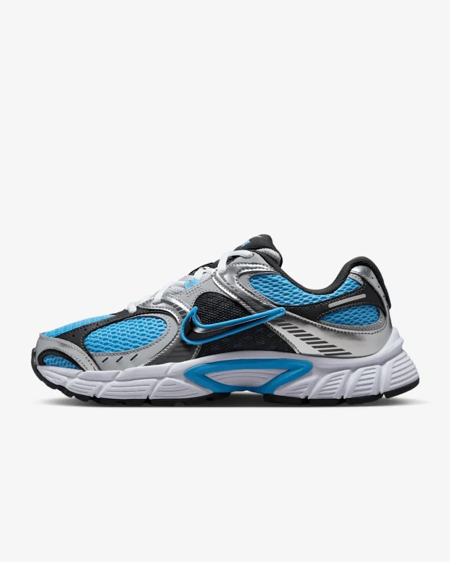 Кросівки Nike V5 RNR HQ7901-400