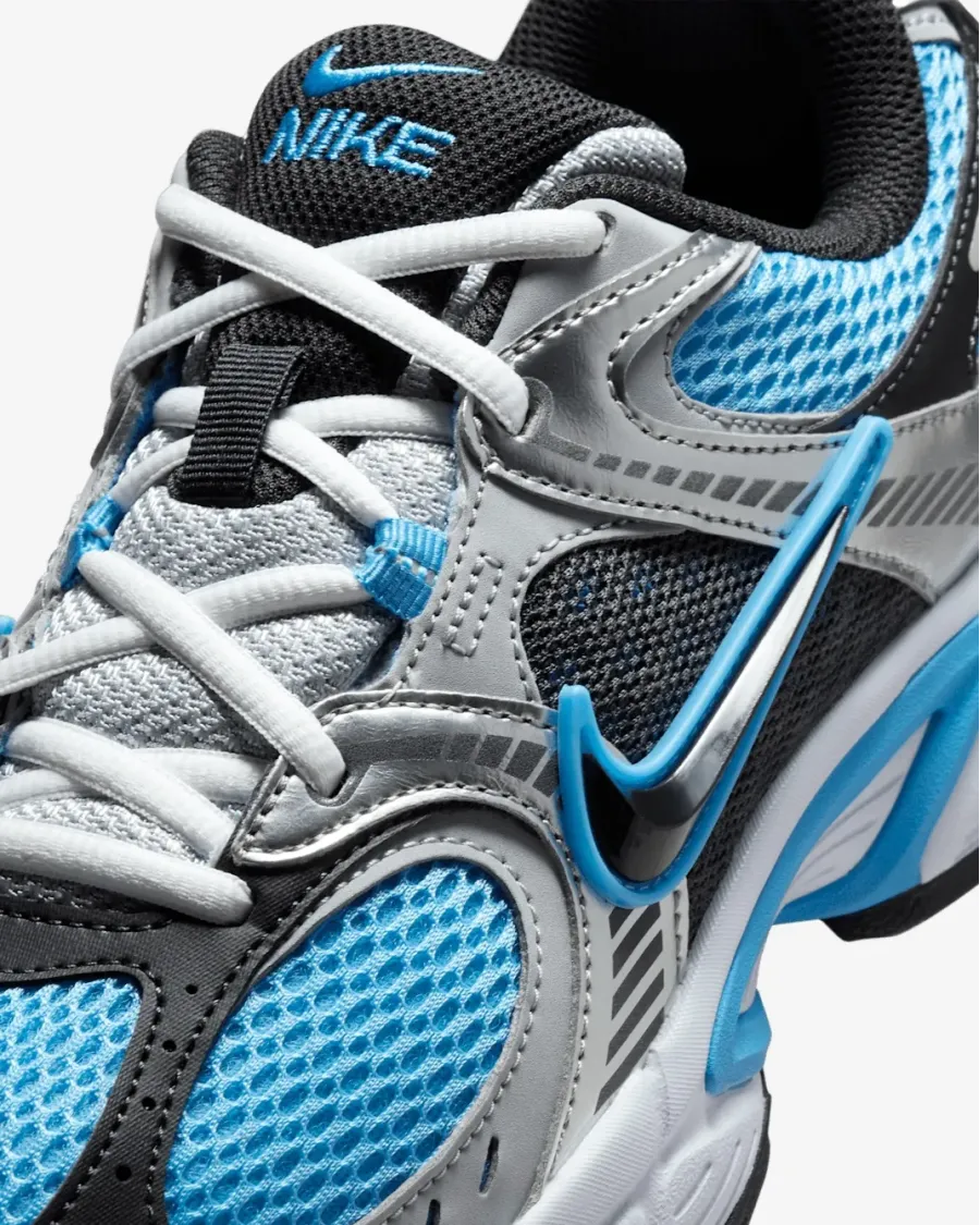 Кросівки Nike V5 RNR HQ7901-400