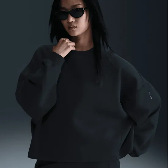 Кофта Nike 24.7 ImpossiblySoft Dri-FIT Oversized Crew-Neck Top HQ8193-010