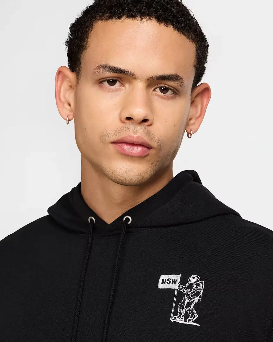 Худі Nike Club Fleece PO Moon GFX HQ8594-010
