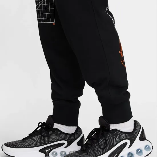 Костюм Nike Club Fleece PO Moon GFX HQ8594-010_HJ2512-010
