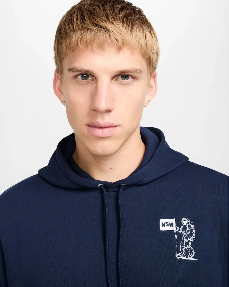 Худі Nike Club Fleece PO Moon GFX HQ8594-451