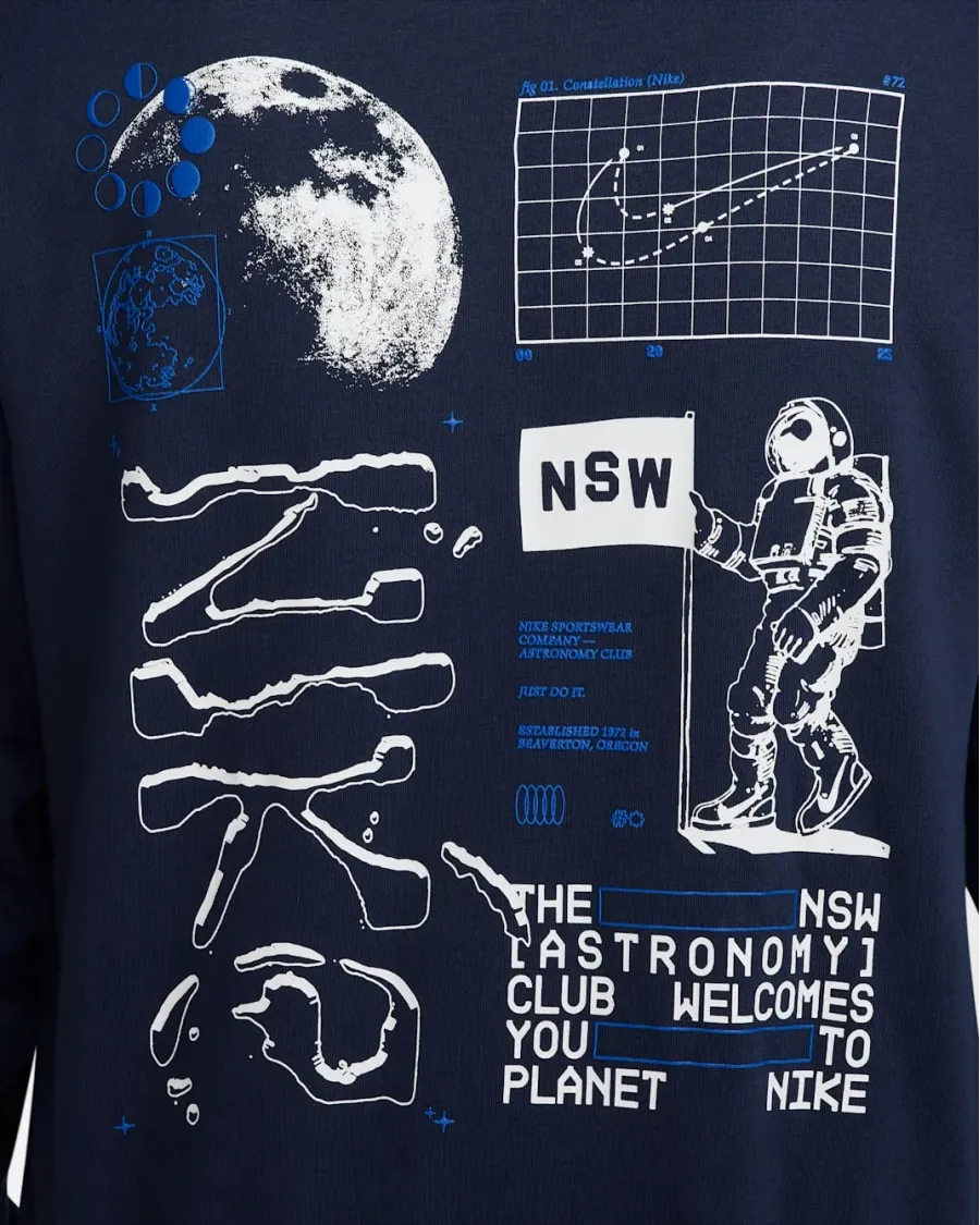 Худі Nike Club Fleece PO Moon GFX HQ8594-451