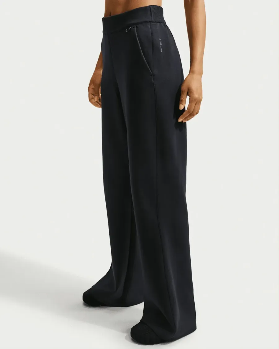 Штани Nike 24.7 ImpossiblySoft Dri-FIT High-Waisted Loose Flared Trousers HQ8607-010