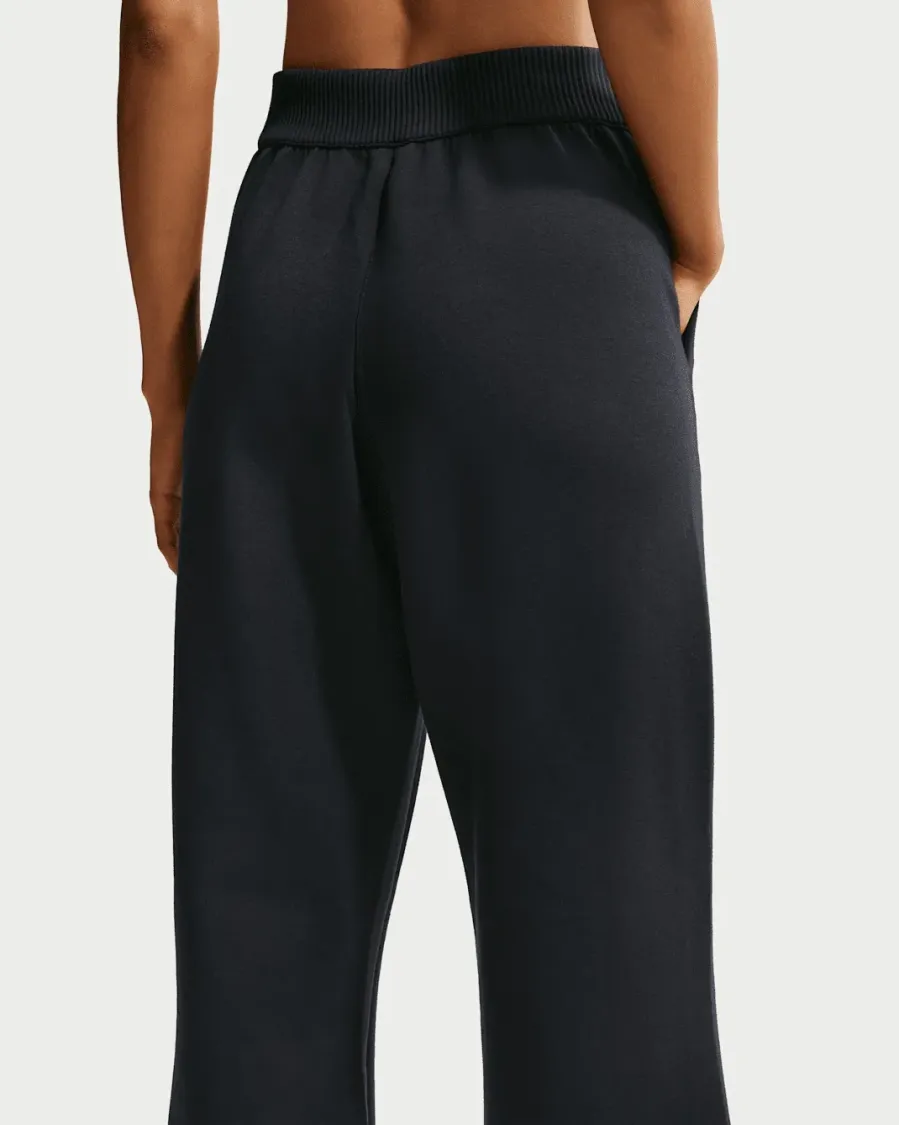 Штани Nike 24.7 ImpossiblySoft Dri-FIT High-Waisted Loose Flared Trousers HQ8607-010